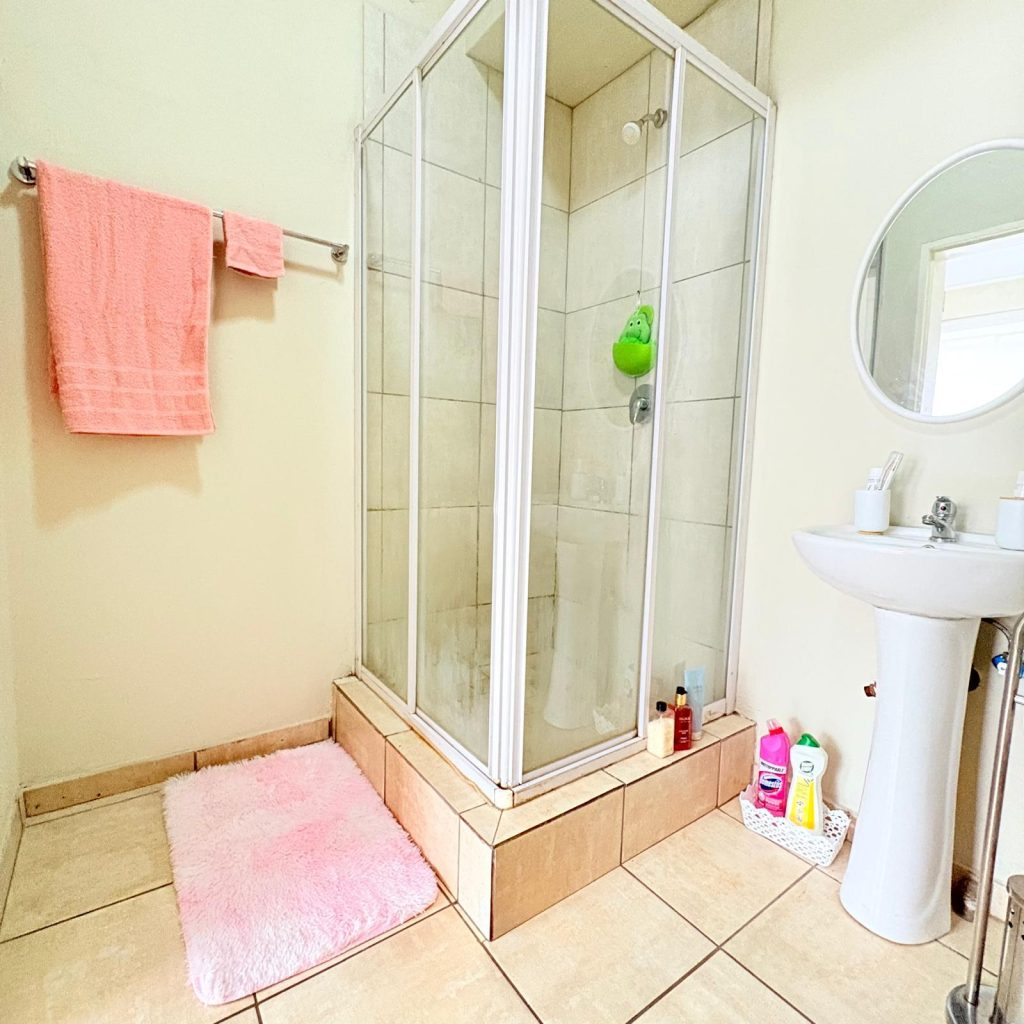 WhatsApp Image 2025-04-07 at 18.10.14 (1)